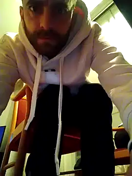 Antonio Vatooo online show from 01-18-25, 04:04