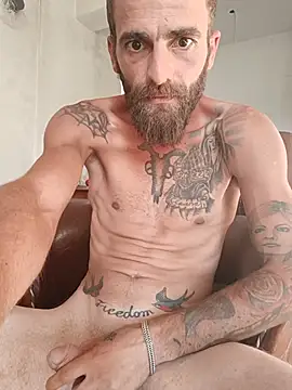 Snapshot of Antonio_Vatooo chatting on 06-19-26, 05:17 Antonio Vatooo online show from 06-19-26, 05:17