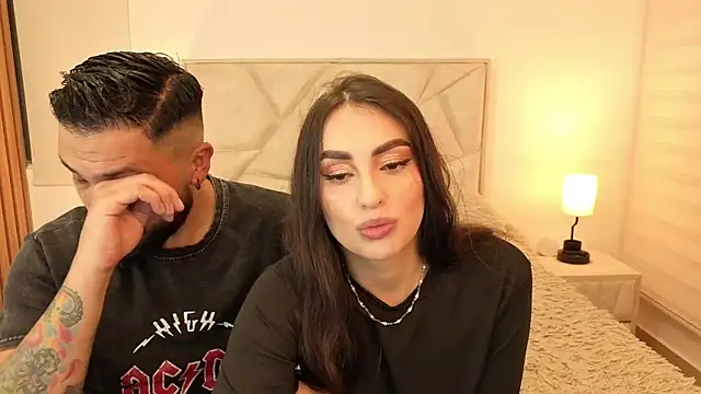 teseo and afroditha  online show from 10-21-25, 04:24