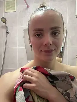 Snapshot of AlisaKissss chatting on 01-08-25, 06:52 AlisaKissss online show from 01-08-25, 06:52