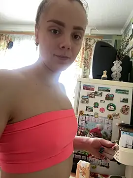 Snapshot of AlisaKissss chatting on 01-15-25, 05:08 AlisaKissss online show from 01-15-25, 05:08