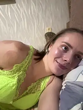 Snapshot of AlisaKissss chatting on 01-28-25, 08:47 AlisaKissss online show from 01-28-25, 08:47