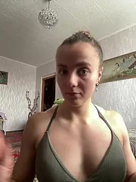 Snapshot of AlisaKissss chatting on 02-19-25, 07:28 AlisaKissss online show from 02-19-25, 07:28