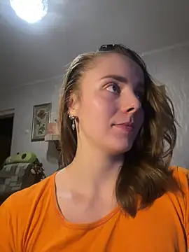 Snapshot of AlisaKissss chatting on 03-21-25, 07:46 AlisaKissss online show from 03-21-25, 07:46