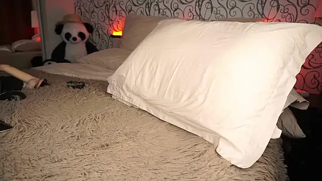 Snapshot of Foxy_irene chatting on 02-27-25, 02:00 Foxy irene online show from 02-27-25, 02:00