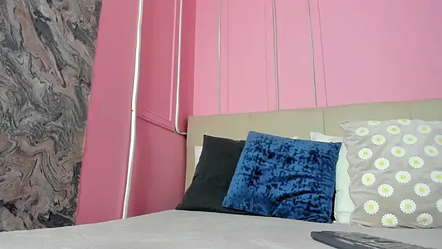 Emelyy Carter online show from 10-20-25, 12:05