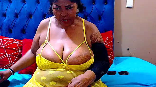 ebonycandy10 online show from 03-20-25, 05:02