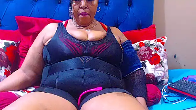ebonycandy10 online show from 10-10-25, 06:45