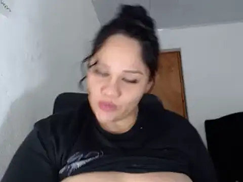 Snapshot of melissa4855 chatting on 01-12-25, 03:39 melissa4855 online show from 01-12-25, 03:39