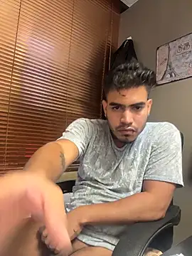 Snapshot of jaden_98_ chatting on 11-29-25, 11:19 jaden 98 online show from 11-29-25, 11:19