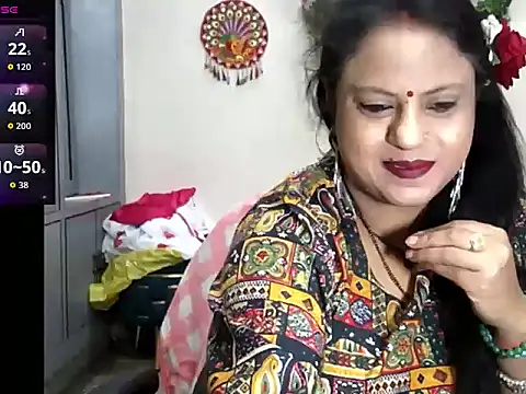 Snapshot of Sexy_komolika chatting on 06-28-26, 03:18 Sexy komolika online show from 06-28-26, 03:18