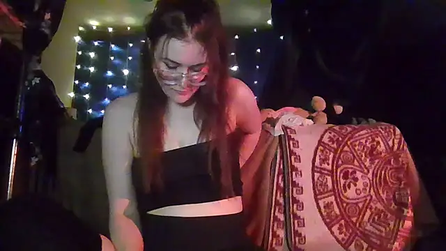 Snapshot of EyaDivine1 chatting on 03-01-26, 03:08 EyaDivine1 online show from 03-01-26, 03:08