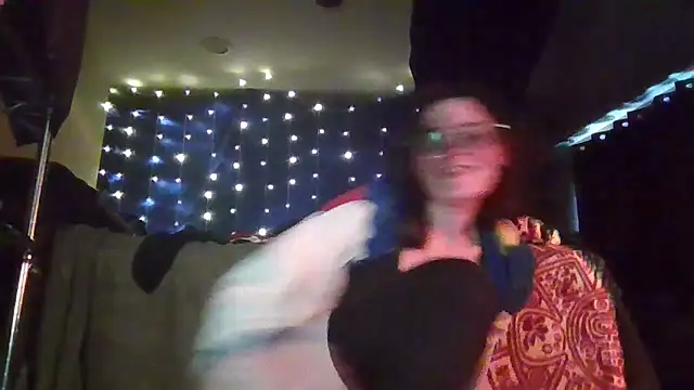 Snapshot of EyaDivine1 chatting on 03-15-26, 07:42 EyaDivine1 online show from 03-15-26, 07:42