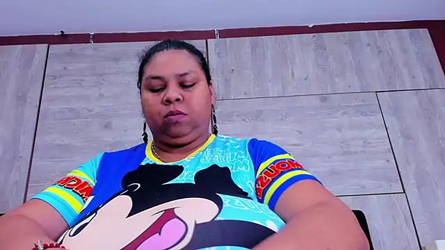 Lynn Jones online show from 01-22-25, 03:52