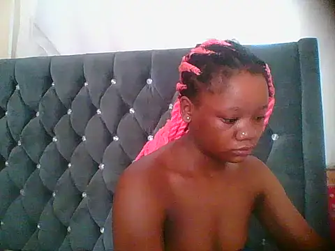 HotJeylee online show from 12-19-25, 07:26