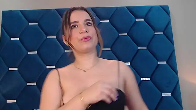 ThaniaJones online show from 09-24-25, 12:08