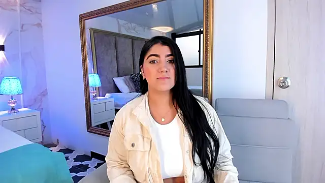 Snapshot of PaulinaDuarte chatting on 01-19-25, 12:17 PaulinaDuarte online show from 01-19-25, 12:17