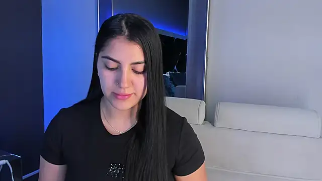 Snapshot of PaulinaDuarte chatting on 10-09-25, 12:03 PaulinaDuarte online show from 10-09-25, 12:03