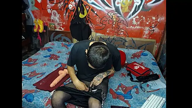 Snapshot of deivid_estrada chatting on 02-05-25, 04:25 deivid estrada online show from 02-05-25, 04:25