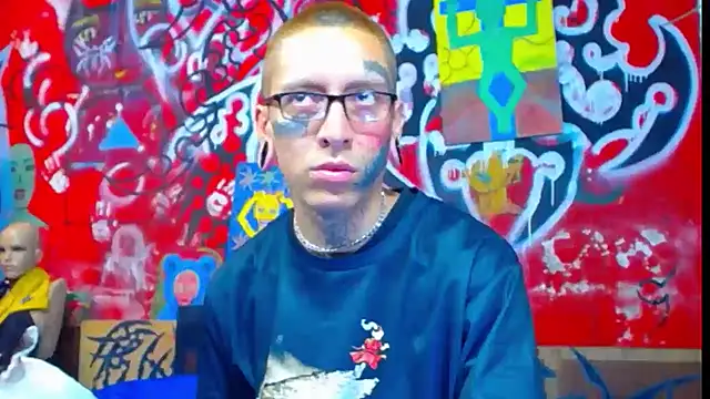 Snapshot of deivid_estrada chatting on 10-15-25, 03:34 deivid estrada online show from 10-15-25, 03:34