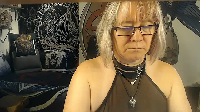 Snapshot of TittenMichelle chatting on 09-26-25, 06:50 TittenMichelle online show from 09-26-25, 06:50