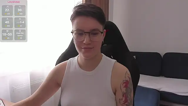 Snapshot of JessieFlower chatting on 06-18-26, 07:41 JessieFlower online show from 06-18-26, 07:41