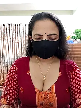 Payel-Sen online show from 10-28-25, 04:53