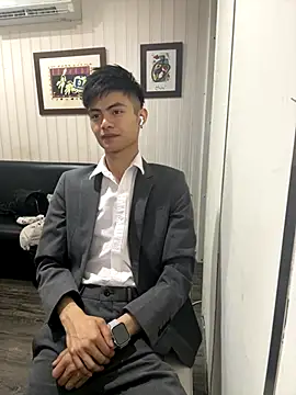 Snapshot of mumuowl chatting on 09-17-25, 08:10 mumuowl online show from 09-17-25, 08:10