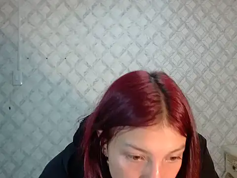 Snapshot of Emma-Wilson chatting on 06-20-26, 03:20 Emma-Wilson online show from 06-20-26, 03:20