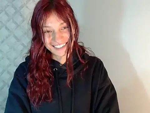 Snapshot of Emma-Wilson chatting on 06-30-26, 03:35 Emma-Wilson online show from 06-30-26, 03:35