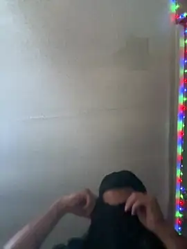 Snapshot of bigdickgio6923 chatting on 03-09-25, 09:03 bigdickgio6923 online show from 03-09-25, 09:03