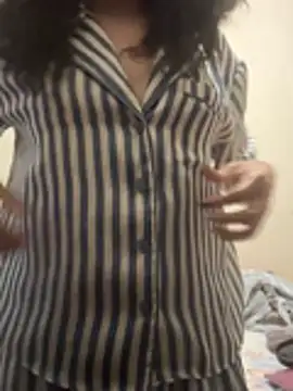 Nicoliee online show from 05-25-26, 12:38