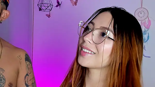 Chloe Johnson  online show from 11-09-25, 05:17