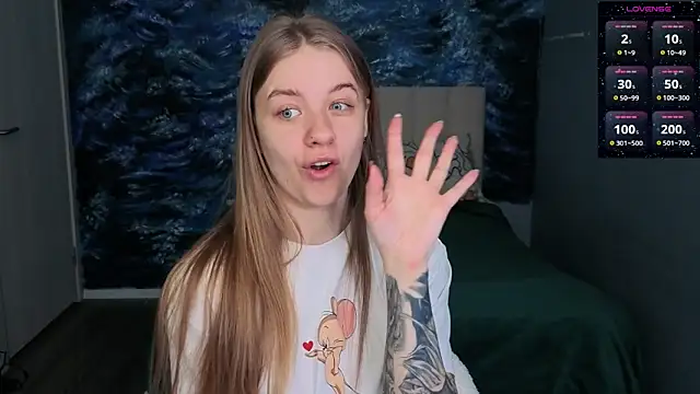 candy maggie online show from 04-12-26, 09:36