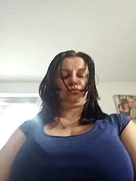 Snapshot of KristenVega chatting on 02-07-25, 08:44 KristenVega online show from 02-07-25, 08:44