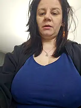 Snapshot of KristenVega chatting on 02-20-25, 09:22 KristenVega online show from 02-20-25, 09:22
