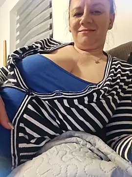 Snapshot of KristenVega chatting on 02-28-25, 06:20 KristenVega online show from 02-28-25, 06:20
