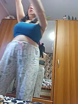 Snapshot of KristenVega chatting on 10-11-25, 07:18 KristenVega online show from 10-11-25, 07:18