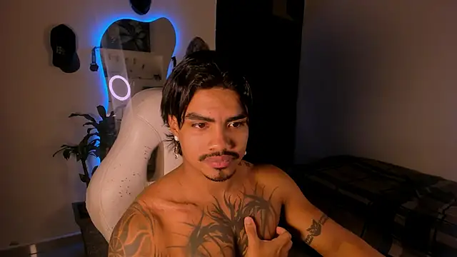 Young laroi online show from 01-11-25, 03:55