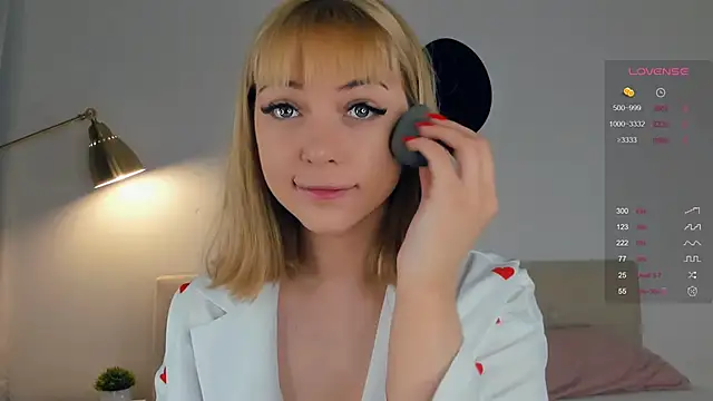 KateDolphin online show from 01-18-25, 03:59