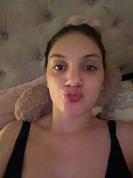EmilyS   online show from 05-30-26, 04:53