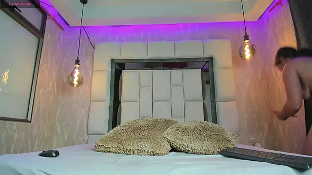 summer lee  online show from 03-01-25, 06:32