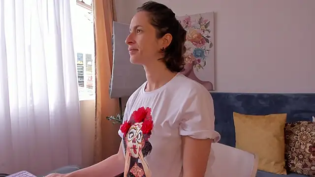 cuddlingbunny online show from 03-23-26, 02:43