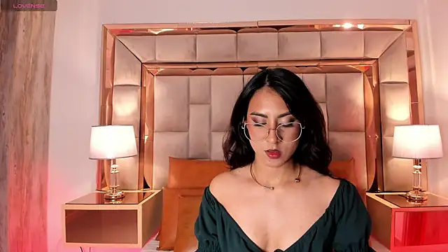 DaraBeckett online show from 02-15-25, 12:33