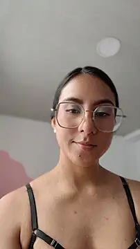 DaraBeckett online show from 05-29-26, 02:26