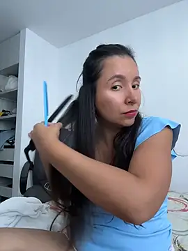 emely sexx20 online show from 06-17-26, 10:43