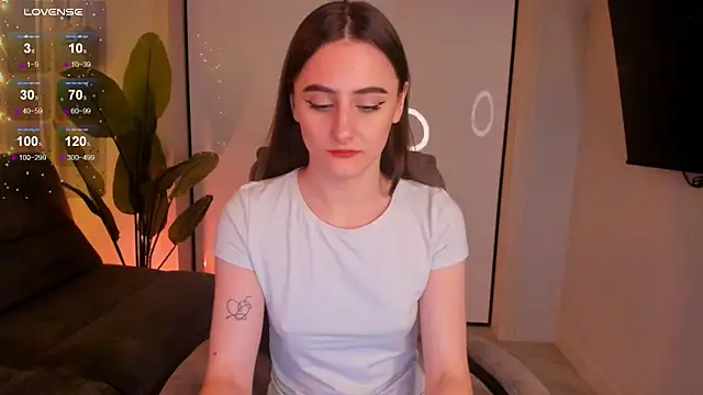Snapshot of helen_ramsay chatting on 01-14-25, 11:37 helen ramsay online show from 01-14-25, 11:37