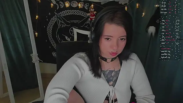 Snapshot of Sam_Mystery chatting on 12-13-24, 01:44 Sam Mystery online show from 12-13-24, 01:44