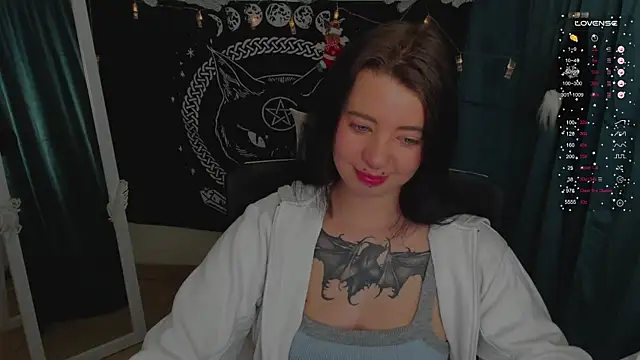 Snapshot of Sam_Mystery chatting on 12-24-24, 01:50 Sam Mystery online show from 12-24-24, 01:50