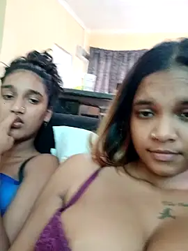 Indianqueen03 online show from 09-28-25, 09:03